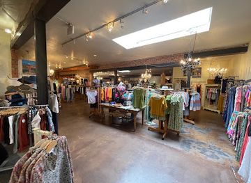 colorado/pikes-peak/shop/terra-verde-boutique