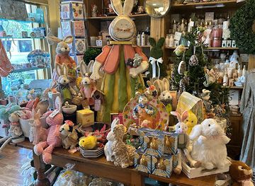 mississippi/desoto-national-forest/shop/walnut-square-gifts-and-stationery