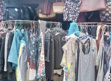 liberia/lofa-county/shop/aunty-d-business-center