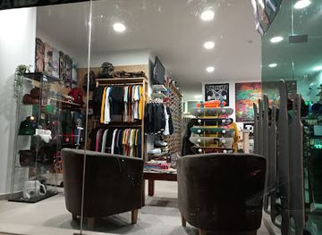 portugal/peniche/shop/rewind-skateboarding