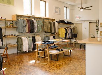 missouri/st-louis/shop/east-west