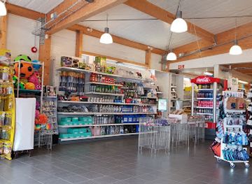 iceland/golden-circle/shop/samkaup-strax