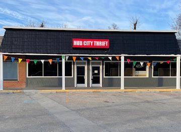 west-virginia/martinsburg/shop/hub-city-thrift