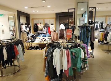 ireland/athlone/shop/zara