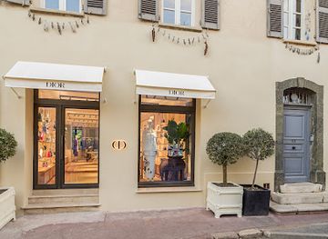 france/french-riviera/shop/dior-saint-tropez-store