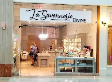 texas/the-woodlands/shop/la-savonnerie-divine-ls-divine