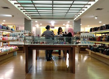 indonesia/bandung/cihampelas/shop/toko-elizabeth-ciwalk