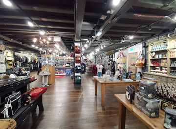 united-kingdom/scotland/shop/tartan-weaving-mill-and-exhibition