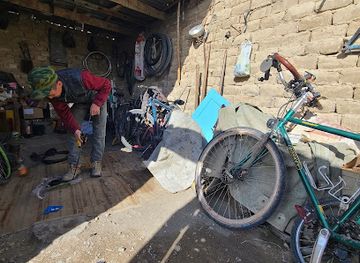 tajikistan/gorno-badakhshan-autonomous-region/shop/bicycle-repair-shop
