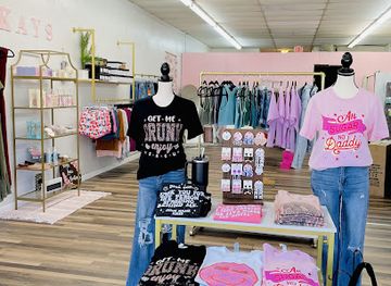 florida/lake-okeechobee/shop/kay-s-lace-boutique