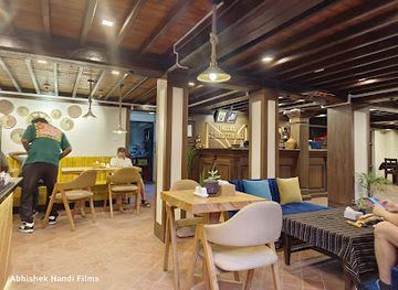 nepal/bhaktapur/shop/mulmi-crafts