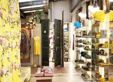 italy/lombardy/shop/wait-and-see-srl