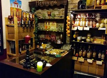 czechia/west-bohemia/shop/u-cerne-labute