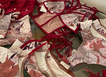 france/centre-val-de-loire/shop/hello-ma-douce