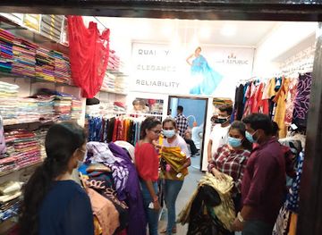 sri-lanka/matara-district/shop/silk-republic