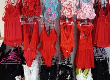 the-bahamas/new-providence/shop/naughty-and-nice-adult-boutique