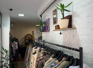 serbia/belgrade/dorcol/shop/pinklla-vintage-store