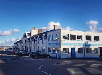 united-kingdom/isle-of-islay/attraction/co-op-food-islay-bowmore-main-street