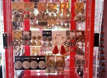 india/trivandrum/shop/queen-bee-fancy-store