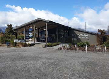 new-zealand/fox-glacier/shop/reflectionz-gifts-gallery