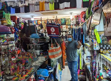 mexico/eastern-mexico/shop/plaza-caracol