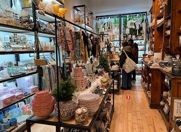 canada/montreal/quartier-des-spectacles/shop/le-magasin-general-du-vieux-montreal