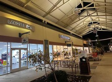 delaware/wilmington/shop/cincinnati-premium-outlets