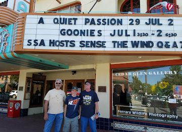 idaho/sandpoint/shop/sharon-s-hallmark-shop