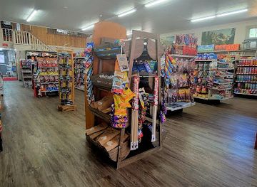 montana/glacier-national-park/shop/west-glacier-mercantile