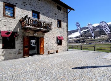 italy/livigno/shop/lungolivigno-fashion-outlet
