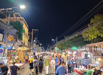 thailand/lanna/shop/tha-phae-walking-street