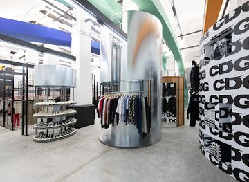 singapore/central-business-district/shop/dover-street-market-singapore