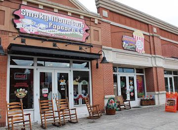 tennessee/pigeon-forge/shop/the-shops-at-the-square