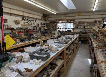 wyoming/lincoln-county/shop/j-l-gray-rock-shop