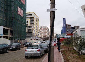 albania/tirana/shop/albania-shopping