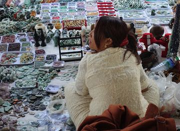 myanmar-burma/mandalay/shop/jade-market