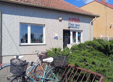 hungary/jaszsag/shop/apro-uzlet