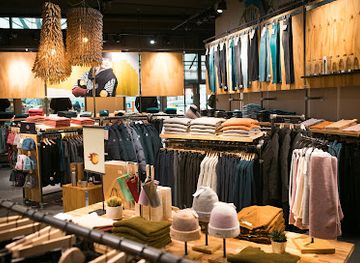 germany/hamburg/sternschanze/shop/b-a-c-k-y-a-r-d-hamburg-schanze