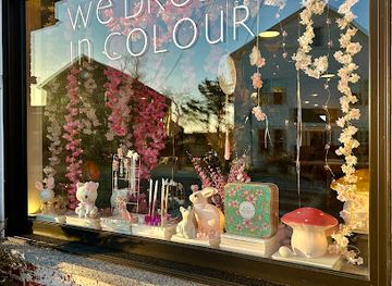 massachusetts/north-shore/shop/we-dream-in-colour