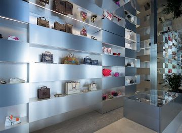 san-marino/chiesanuova/shop/julian-fashion-san-marino