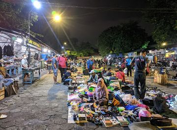 indonesia/yogyakarta/shop/senthir-market