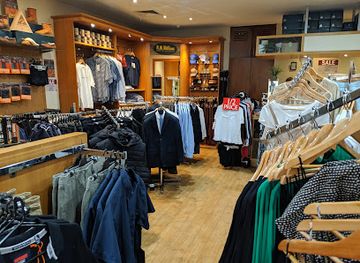 australia/uluru-kata-tjuta-national-park/shop/ayers-rock-designs