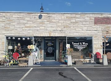 west-virginia/lewisburg/shop/tattered-worn-antiques-primitives