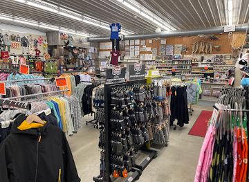 minnesota/iron-range/shop/glen-s-army-navy-store