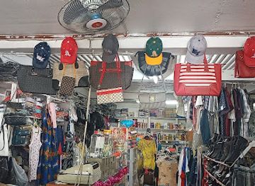 dominica/cabrits-national-park/shop/justina-deroche-boutique