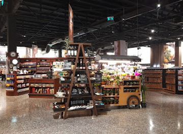 paraguay/lower-chaco/shop/delimarket