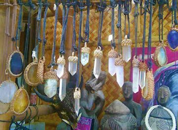 philippines/boracay/yapak/shop/mari-it-artworks