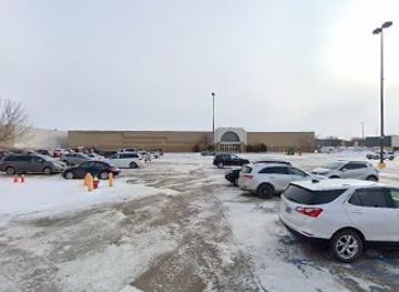 north-dakota/bismarck/shop/uptowne-loft-boutique