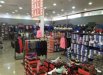 paraguay/cerro-akati/shop/sport-house-outlet-paseo-cerroalto