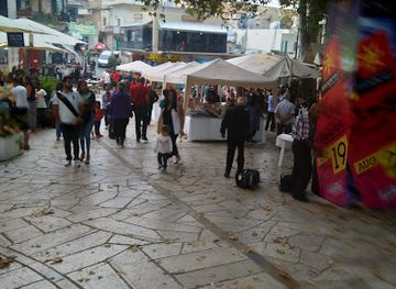 lebanon/horsh-ehden/shop/youssef-beik-karam-statue